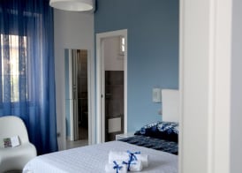 SOHO B&B 2