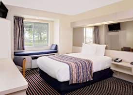 Microtel Inn & Suites by Wyndham Madison East 4
