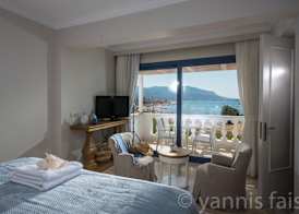 Pyrgos Blue 4