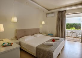 Iperion Beach Hotel 3
