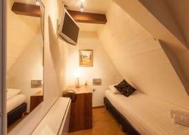 Townhouse Hotel 3