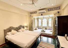 Lake Pichola Hotel 3