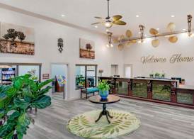 Parkway International Resort by Coolvacay 4