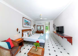 Palm Beach Hotel 5