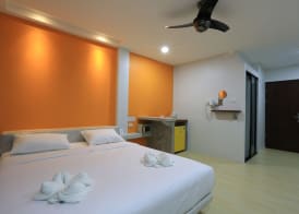 Good Dream Hotel (Khun Ying House) 4
