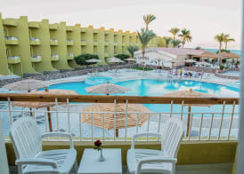 Palm Beach Resort Families and Couples only 4