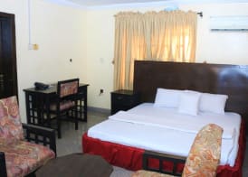 Sissi Hotel 5