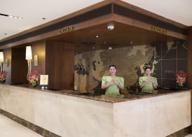 Golden Prince Hotel & Suites 2