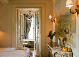 Borgo Santo Pietro 4