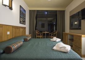 Canifor Hotel 5