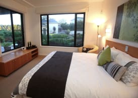 Hilltop Apartments Phillip Island 4