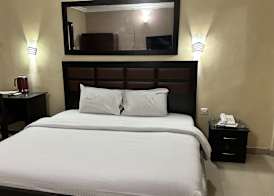 Whitehouse Msquare Hotel 4