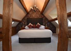 The Halford Bridge Inn 4