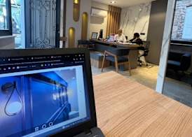 The Reina Hotel 2