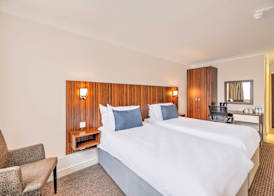 Palms Hotel & Retreat By Palette London Romford 4