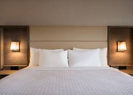 Crowne Plaza ENGLEWOOD by IHG 4
