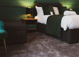 The Stag Hotel and Mailmans Arms 5