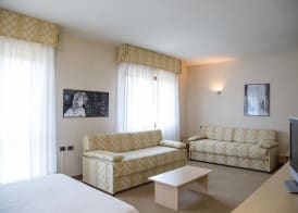 Brianteo Hotel Residence and Restaurant 4