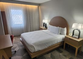Miami International Airport Hotel 5