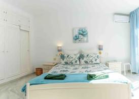 Lovely 2-bed Calahonda Apartment sea & Golf Views 2