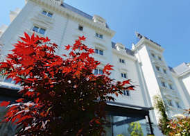 FLOWER HOTEL & RESORT 2