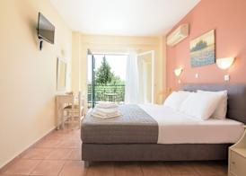Julia Hotel 2