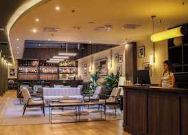 Honest Budapest by Chic & Basic 5