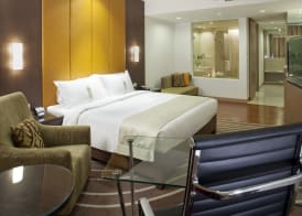 Holiday Inn MUMBAI INTERNATIONAL AIRPORT by IHG 4