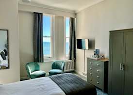 The Cumberland Hotel 3