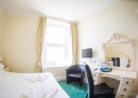 Queensbridge Hotel 4
