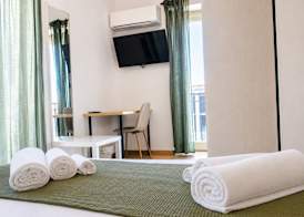 Zurria Rooms 2