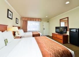 The Inn at 1252 Monterey 4