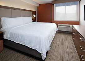 Holiday Inn Express & Suites SEATTLE-SEA-TAC AIRPORT by IHG 4