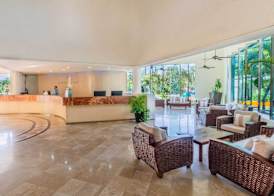 Aquamarina Beach Hotel 3