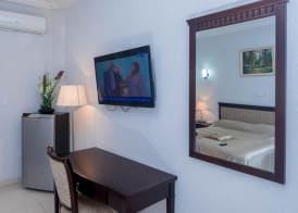 Hotel Hibiscus Louis 4