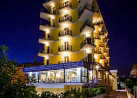 Hotel Mondial 4