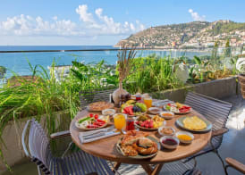 Büyük Hotel 3