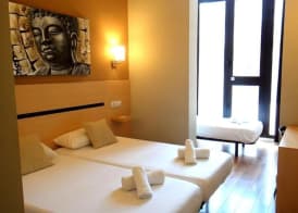 Hostal Live Natura Barcelona 4