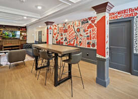 The Dorm Hotel 5