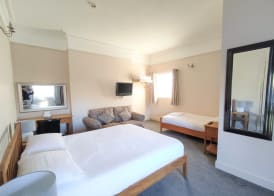 Woodcote Hotel 5