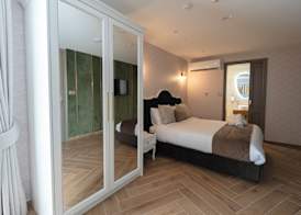 Palazzo De La Sengle Boutique Hotel 5