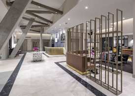 Deco Hotel Canberra 2