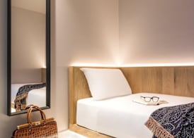 Zedwell Underground Hotel Tottenham Court Rd 3
