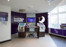 Premier Inn London Clapham 2