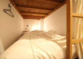 THE NEXT DOOR Dormitory & Private Hostel 4