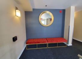 Econo Lodge 5