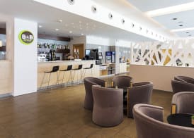 B&B HOTEL Madrid Aeropuerto T1 T2 T3 5