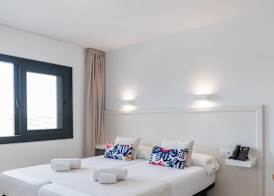 Beach Club Menorca 3