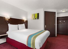 Ramada by Wyndham South Mimms M25 5