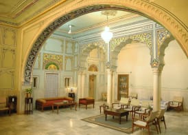 Hotel Arya Niwas 4